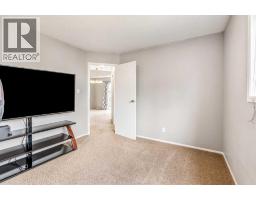 194 Mt Blakiston Road W, Lethbridge, AB T1K6M5 Photo 22