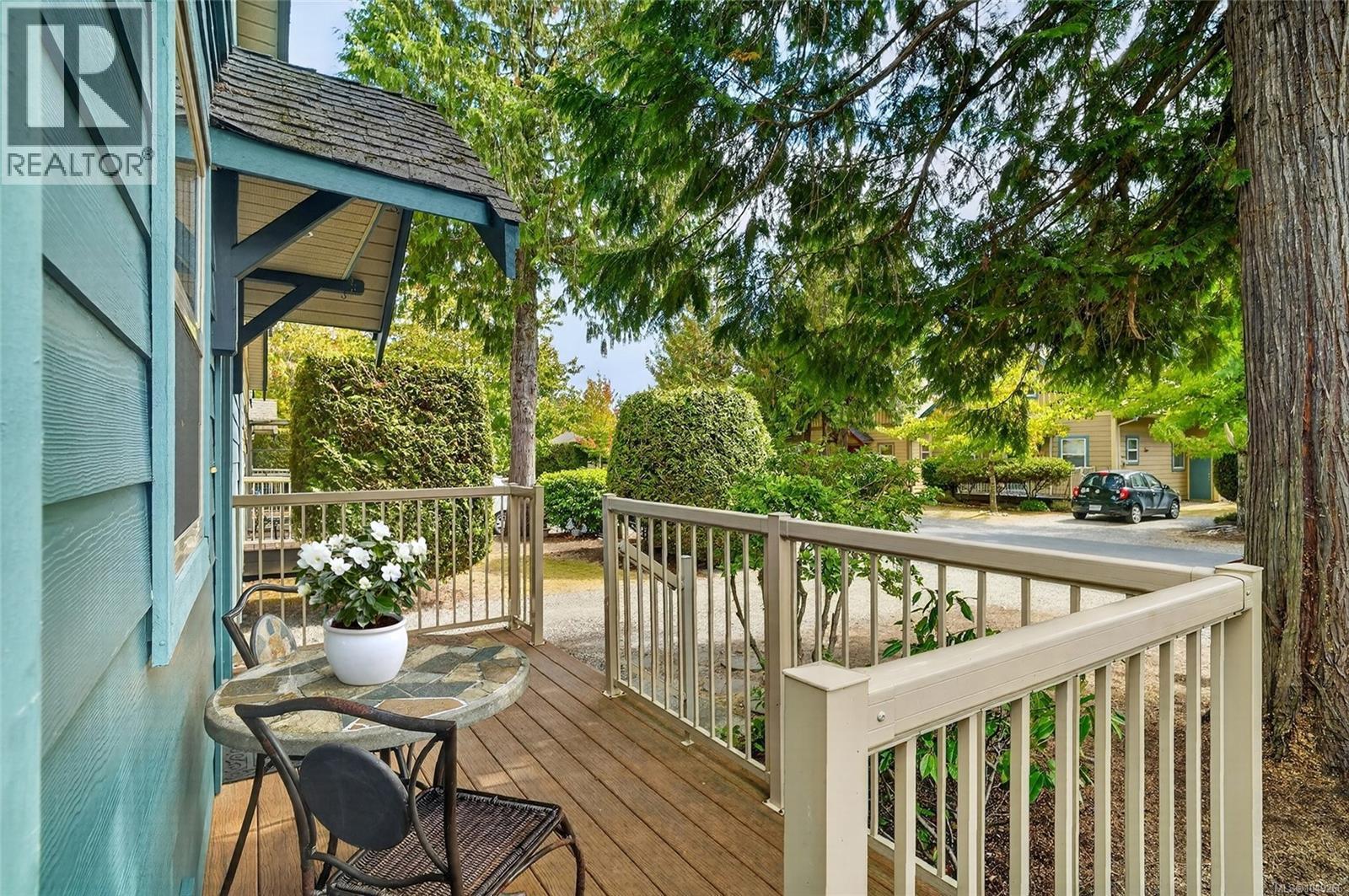 107 1080 Resort Dr, Parksville