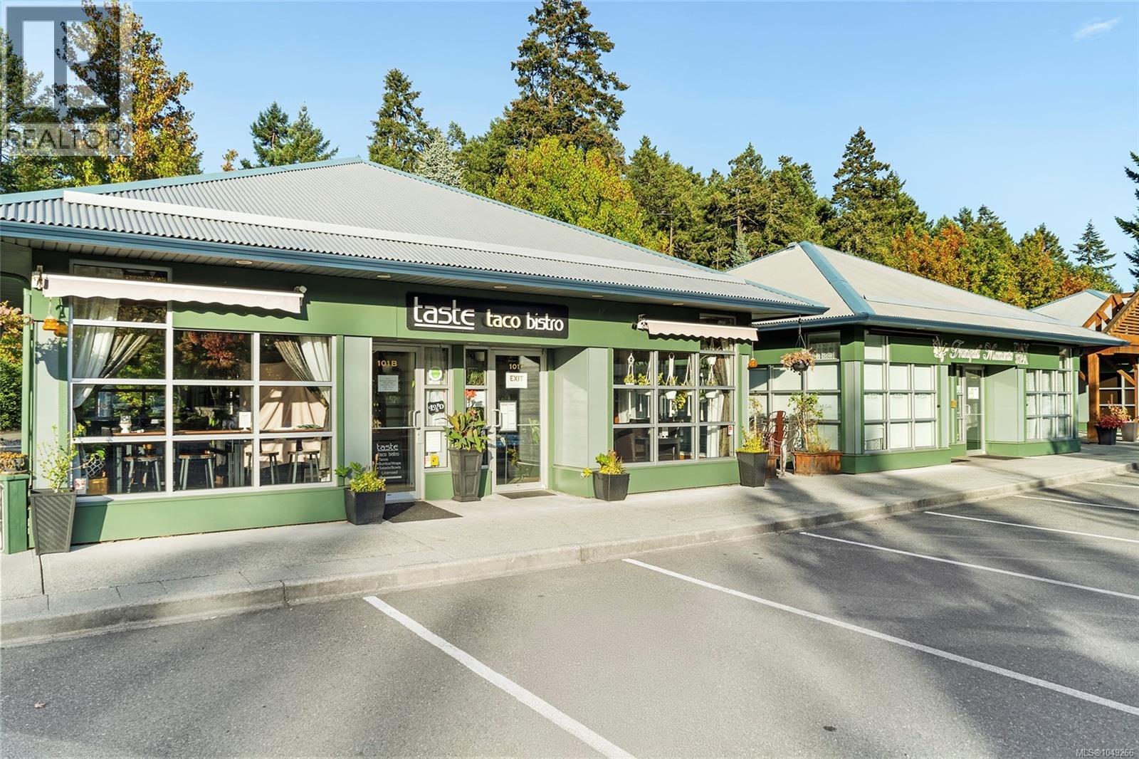 107 1080 Resort Dr, Parksville