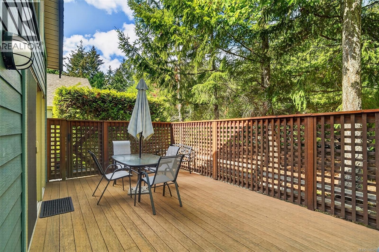 107 1080 Resort Dr, Parksville