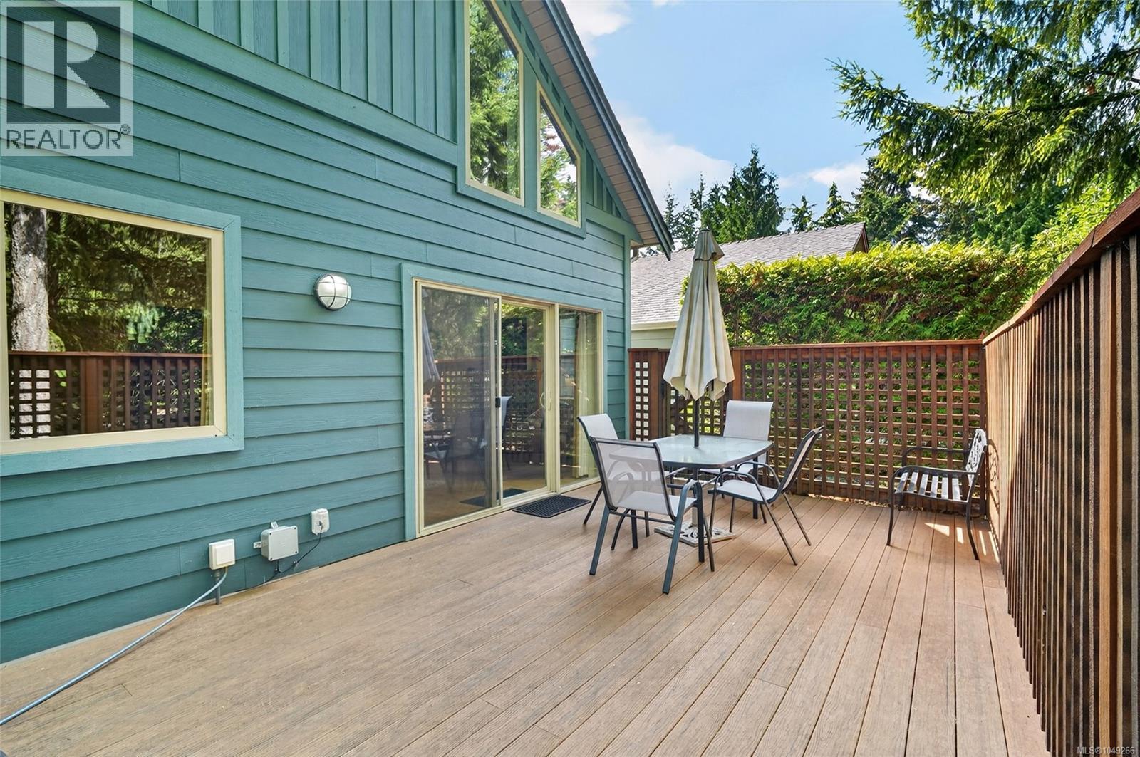 107 1080 Resort Dr, Parksville