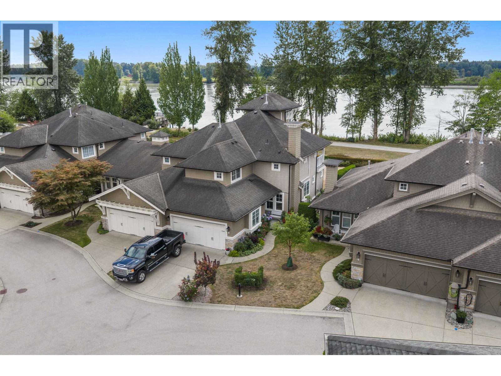 28 19452 FRASER WAY, Pitt Meadows — photo 1