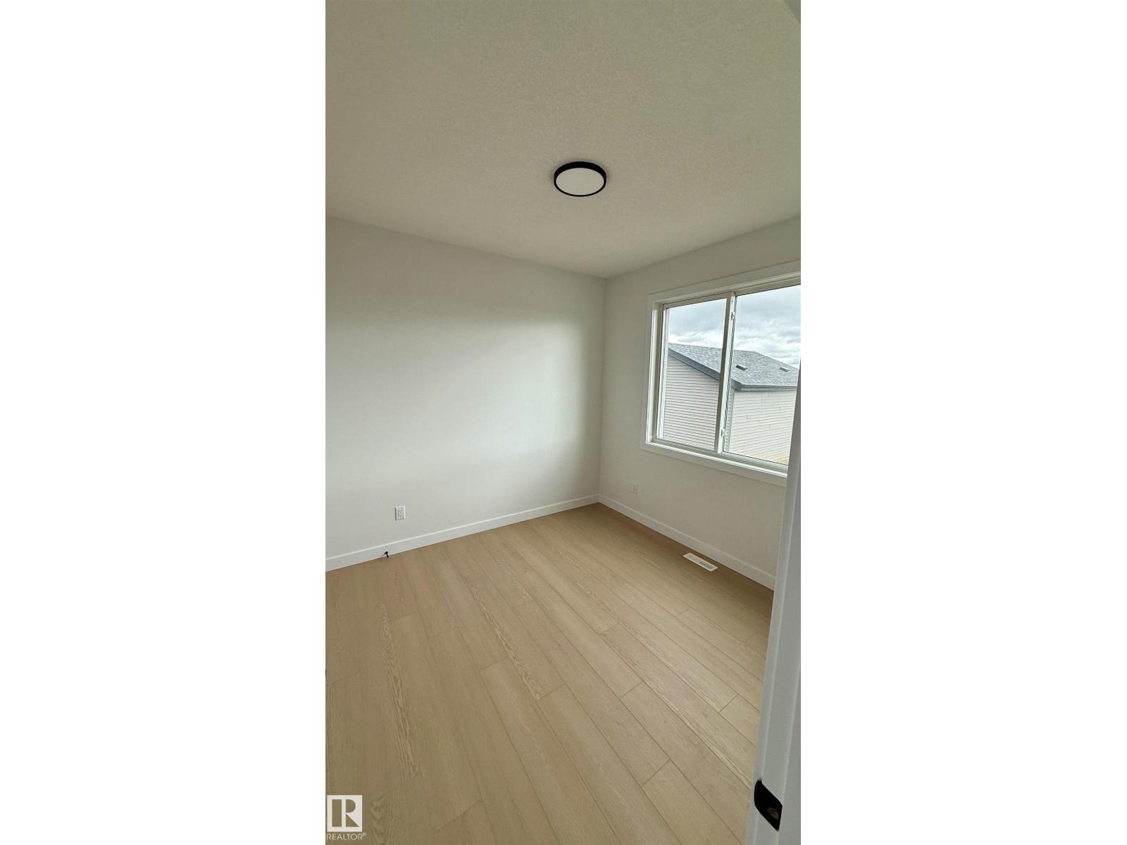 18639 130 ST NW - 13