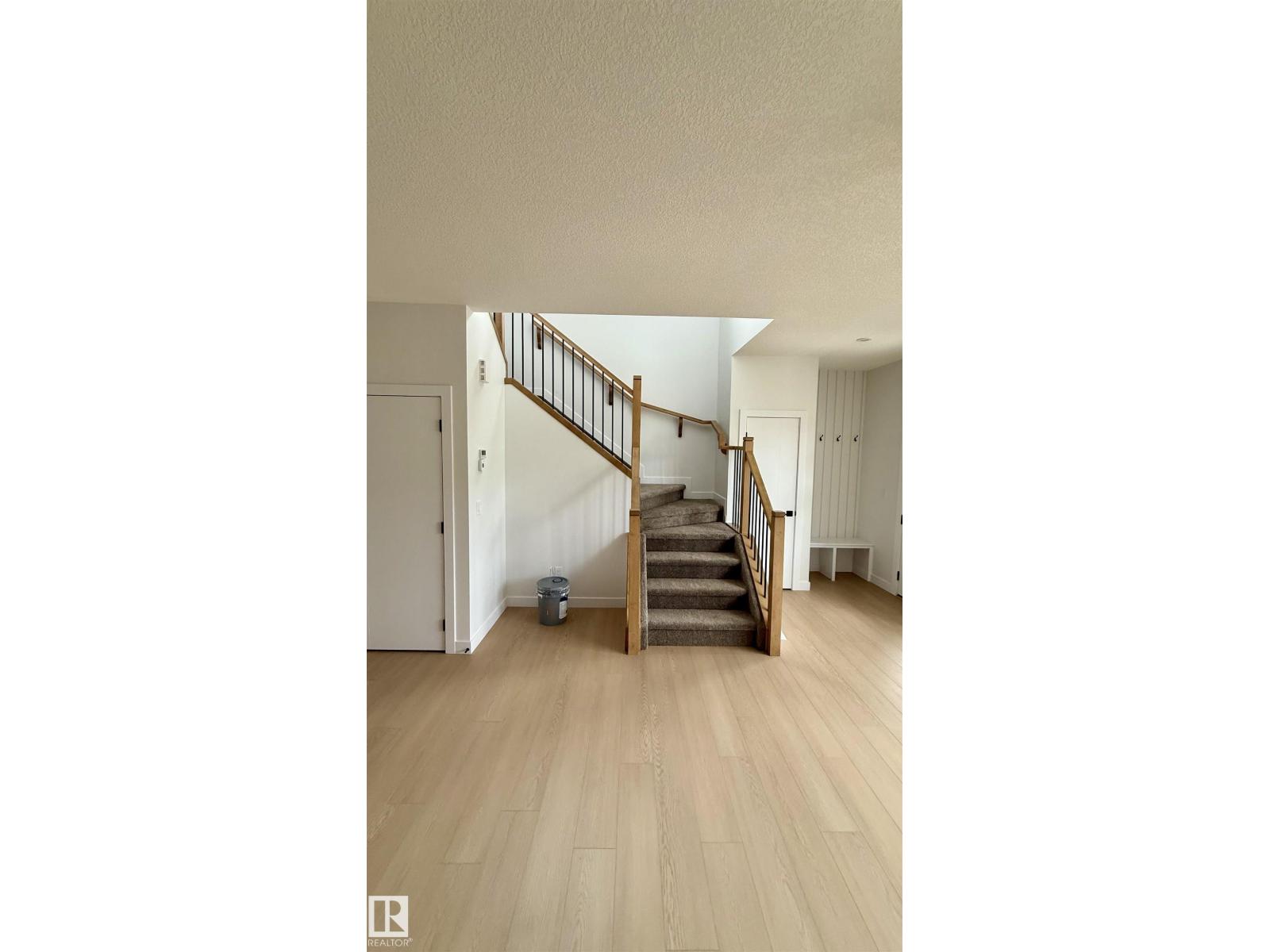 18639 130 ST NW - 7
