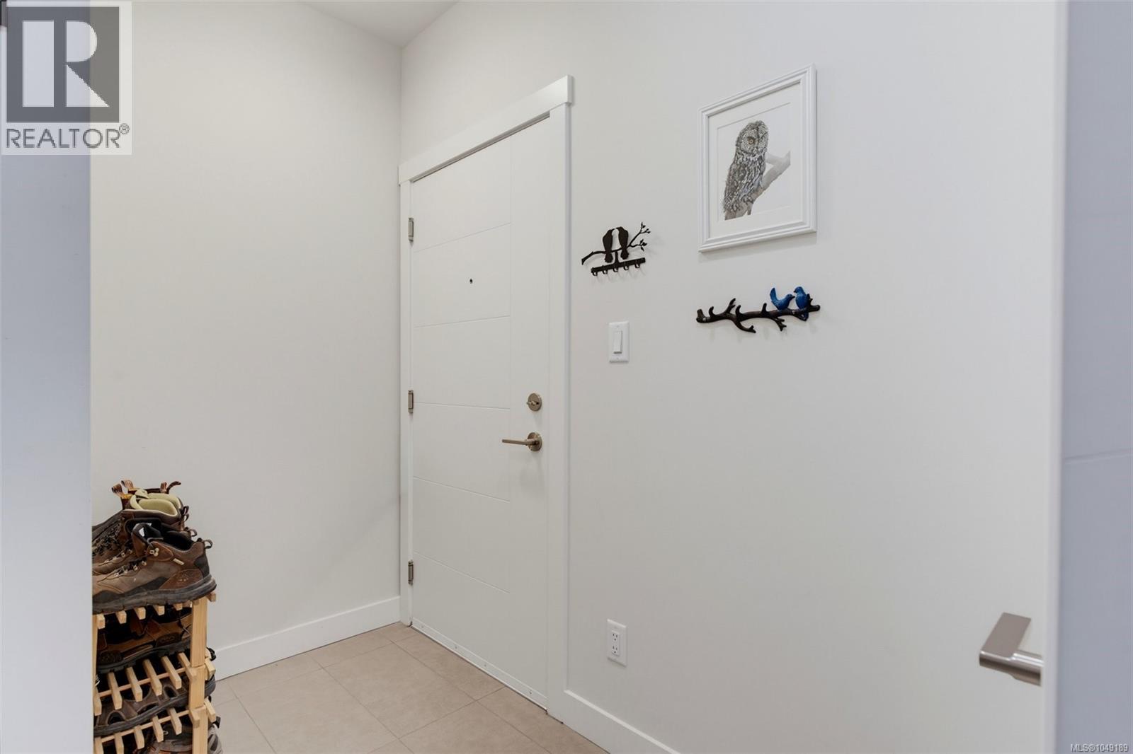 #305 2783 Strathmore Rd - 23