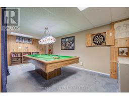 8 Closs Square, Aurora, ON L4G5H7 Photo 12