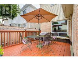 8 Closs Square, Aurora, ON L4G5H7 Photo 13