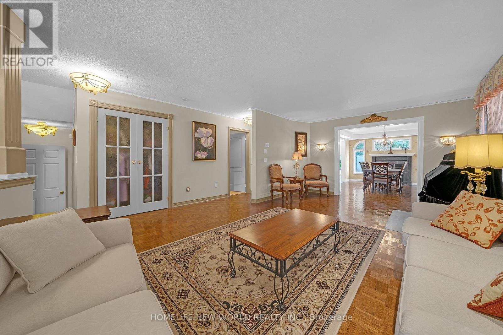 2326 YORKTOWN CIRCLE - 11
