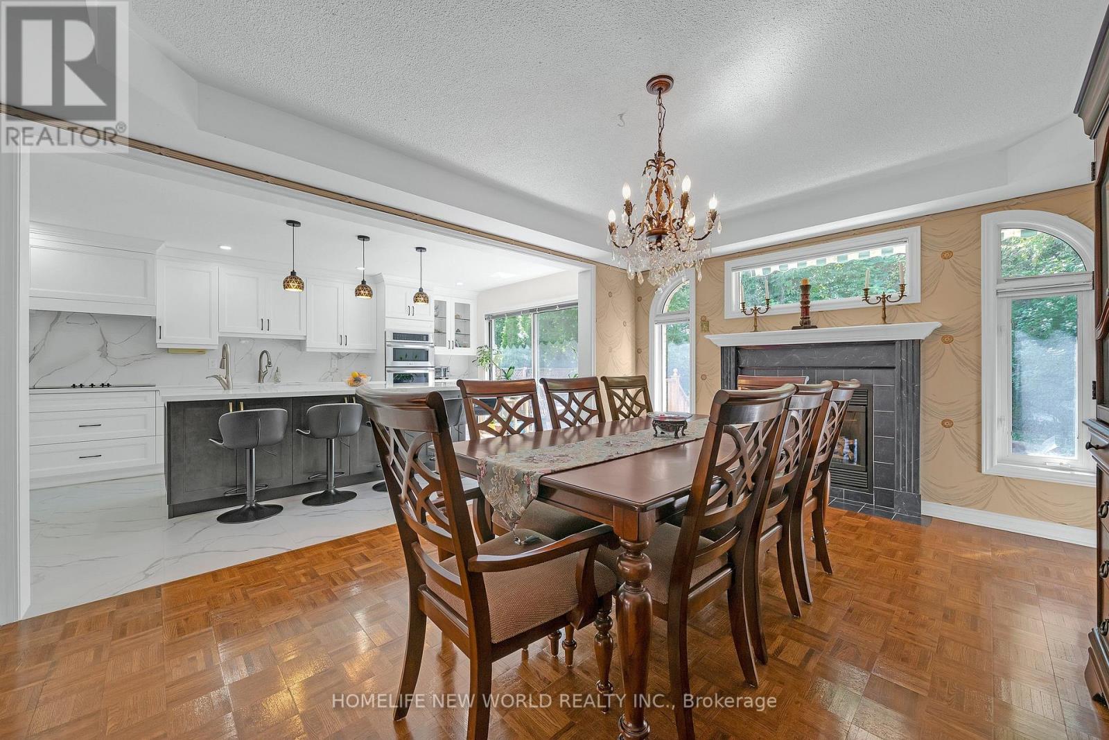2326 YORKTOWN CIRCLE - 12