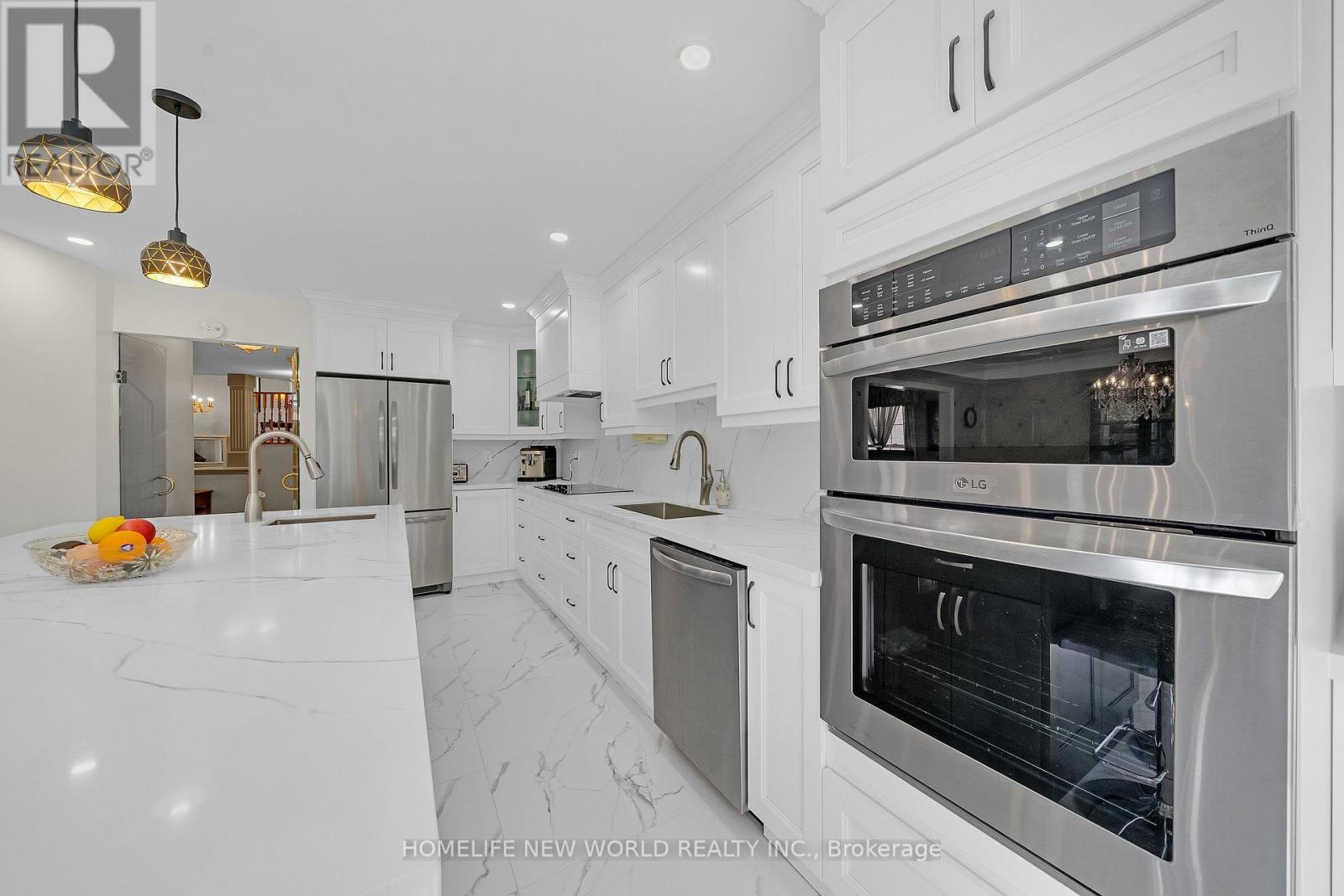 2326 YORKTOWN CIRCLE - 18