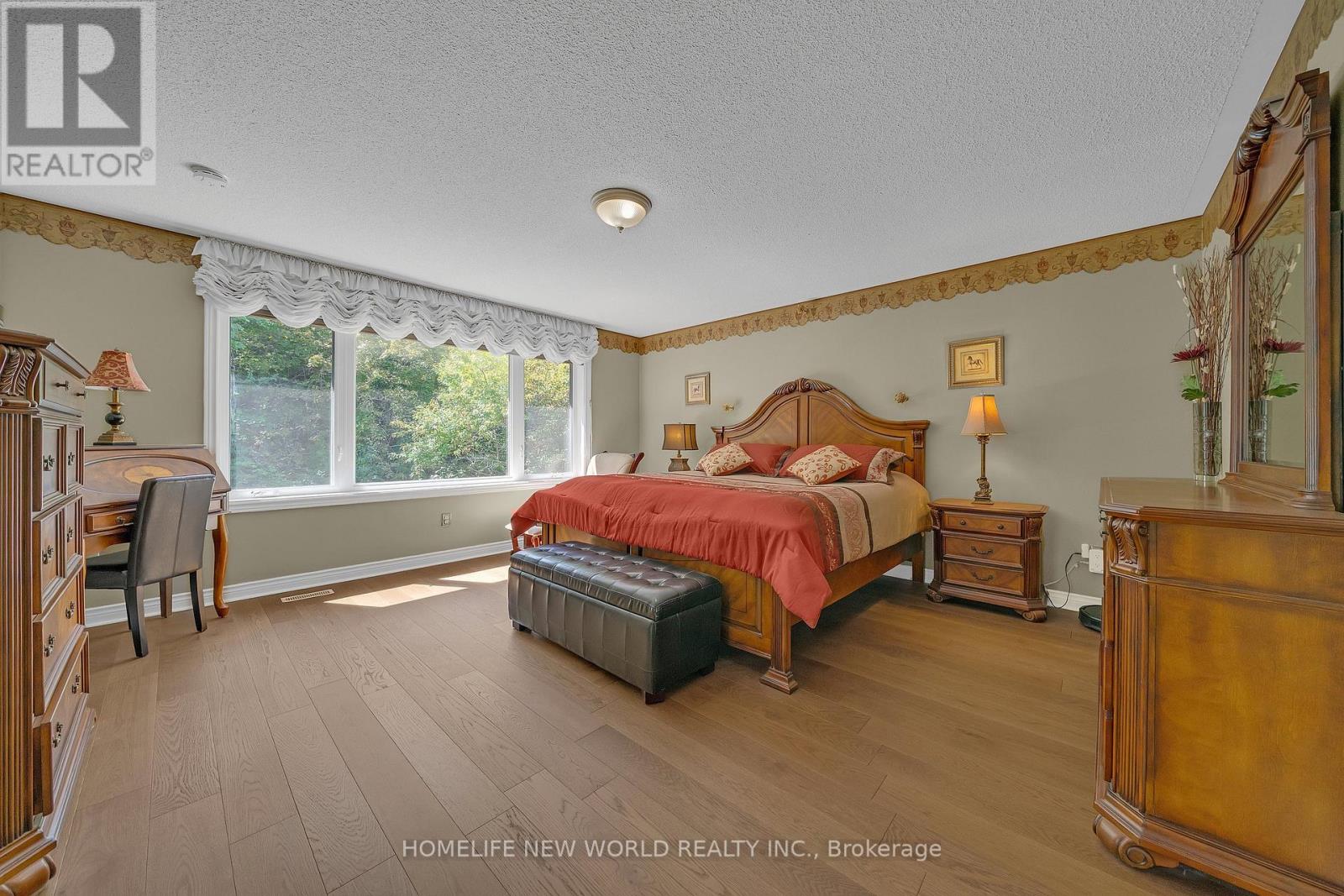 2326 YORKTOWN CIRCLE - 28