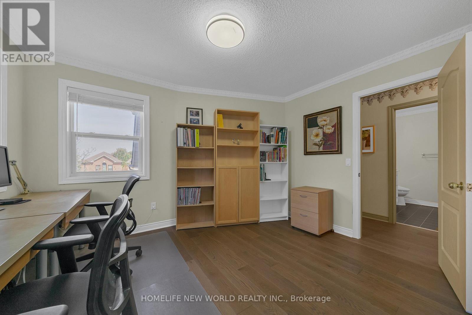 2326 YORKTOWN CIRCLE - 33