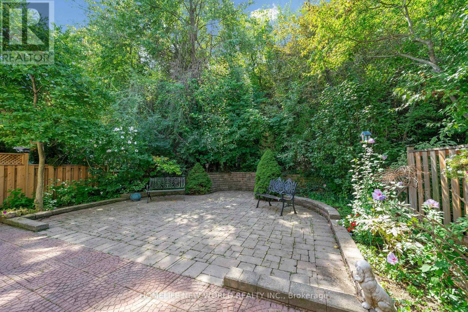 2326 YORKTOWN CIRCLE - 45
