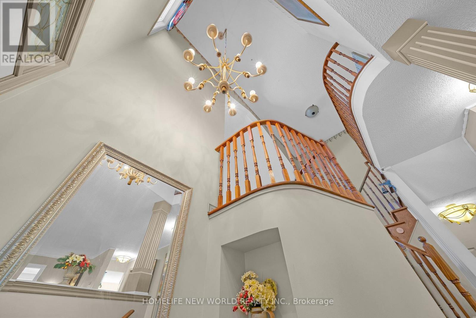 2326 YORKTOWN CIRCLE - 6