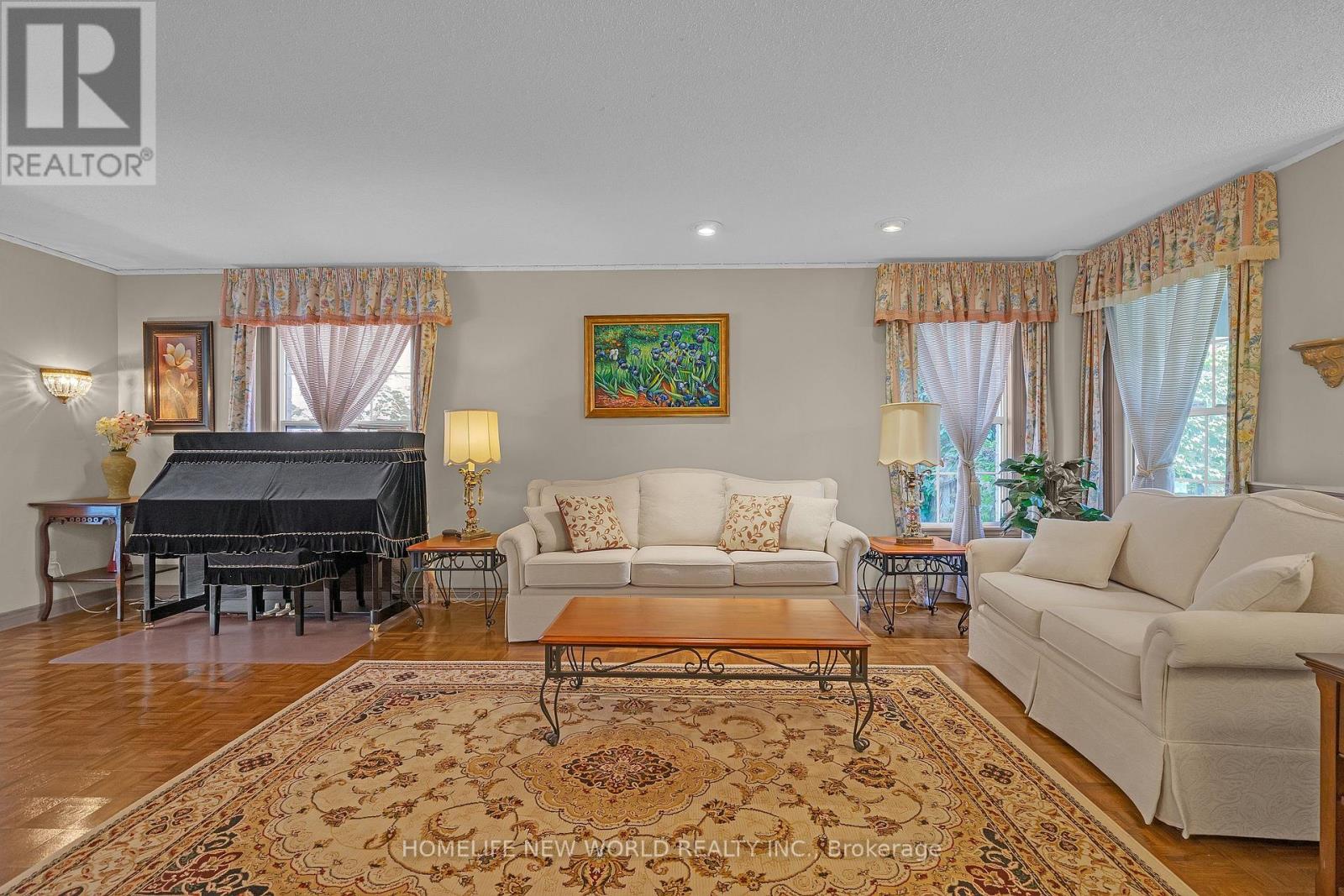 2326 YORKTOWN CIRCLE - 8