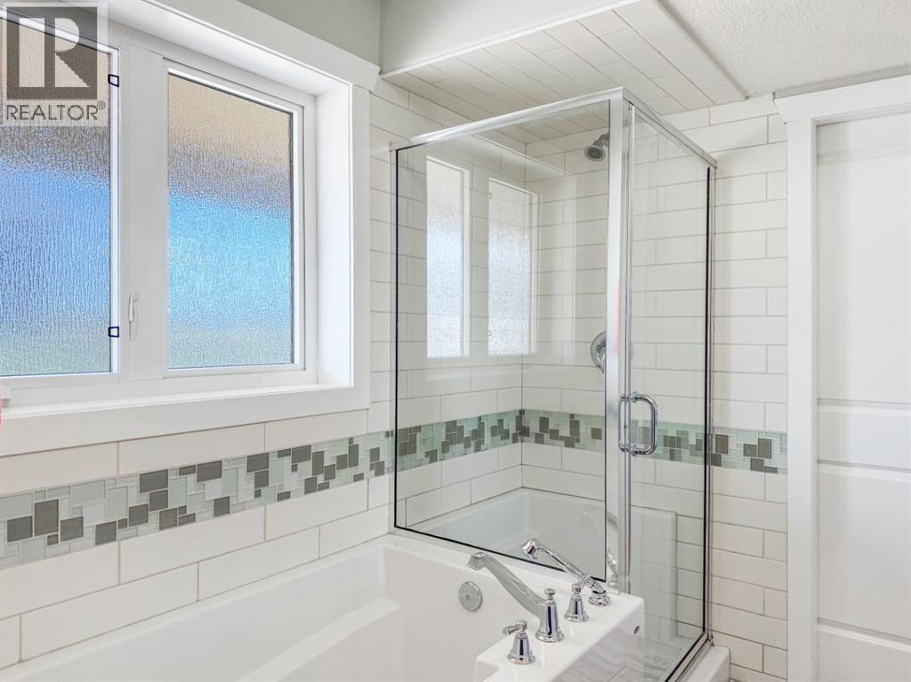 15 2 Avenue SW - Image 23