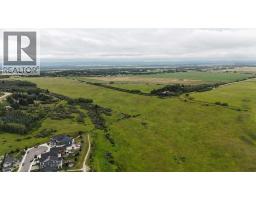 100 Crestbrook View SW - photo 2