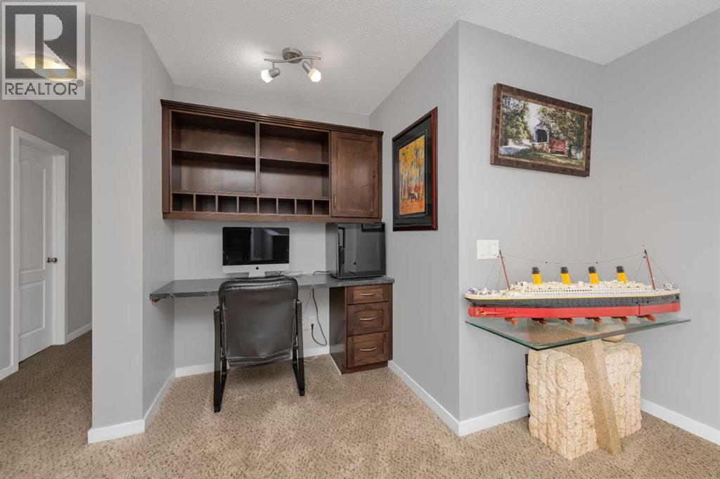 78 Hillcrest Street SW - 21