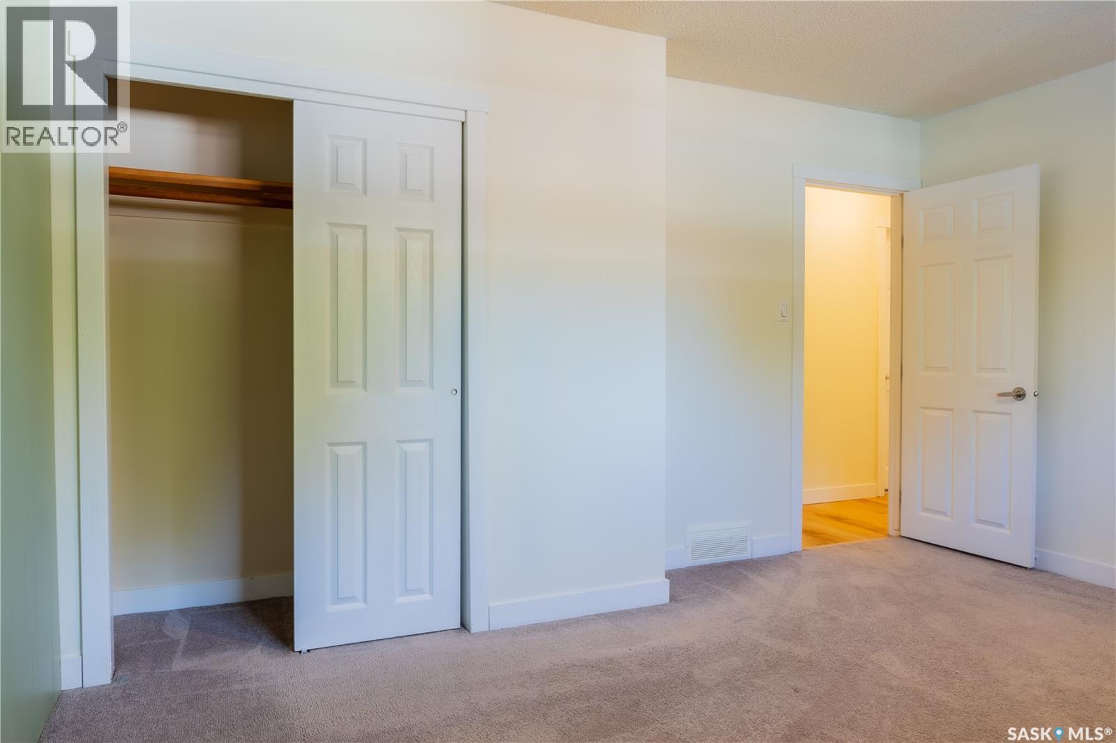 4414 England ROAD, Regina Saskatchewan — photo 12