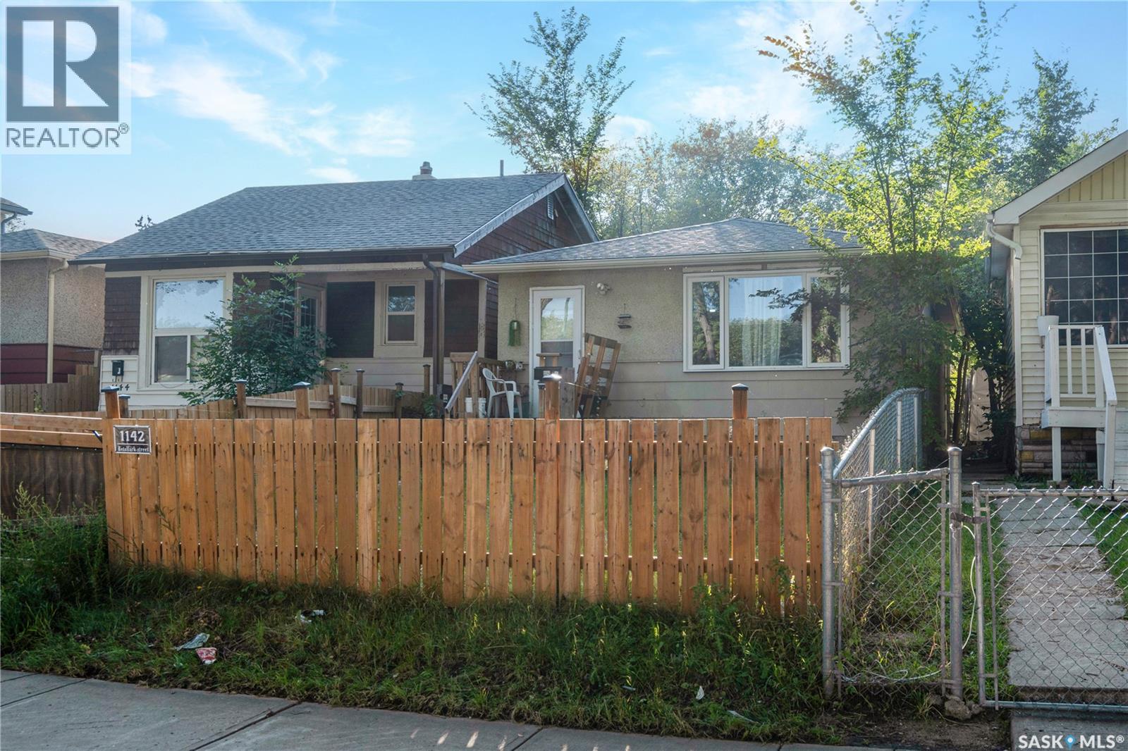 1142 Retallack STREET, Regina Saskatchewan — photo 2