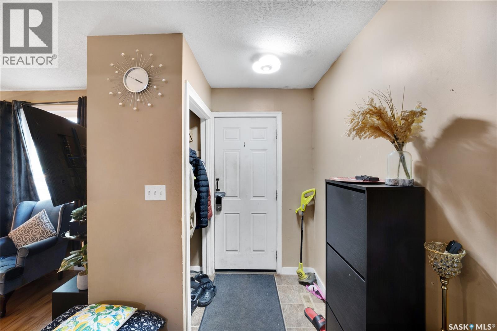 1142 Retallack STREET, Regina Saskatchewan — photo 5