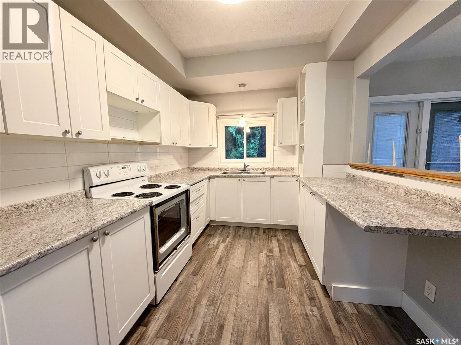 1158 104th STREET, North Battleford — photo 9