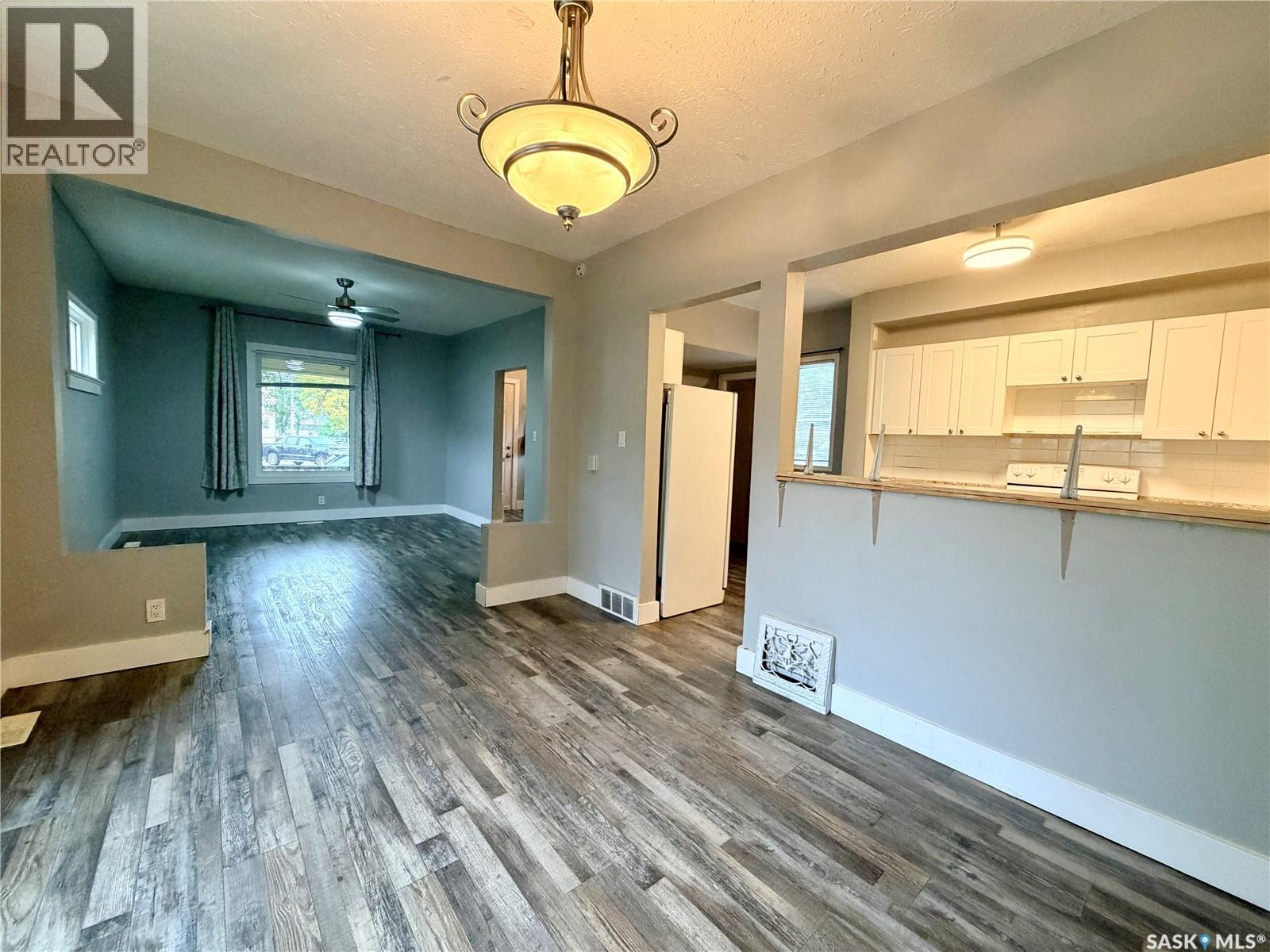 1158 104th STREET, North Battleford — photo 6