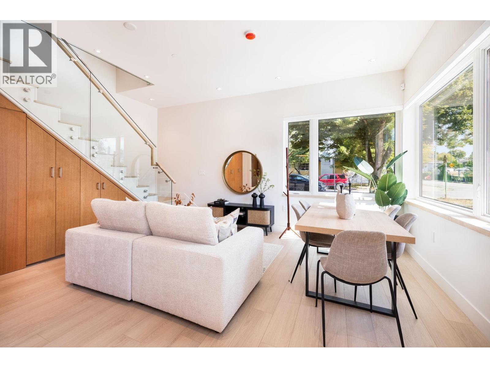 1 2995 ADANAC STREET, Vancouver — photo 8