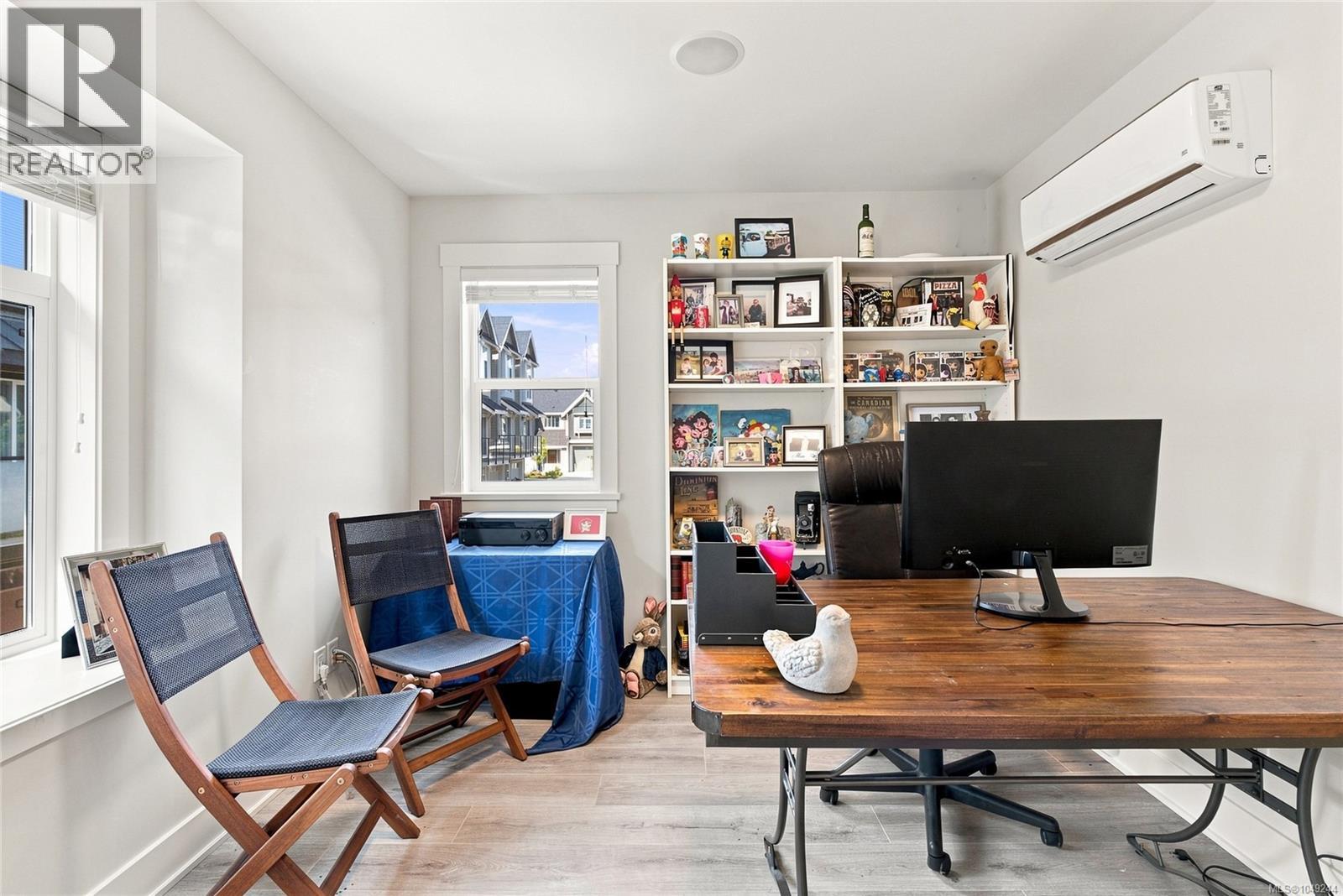 1212 Moonstone Loop - Image 32