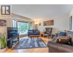 250 Mt Lorette Close SE - photo 3
