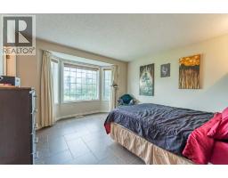 250 Mt Lorette Close SE - photo 14