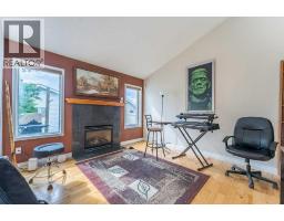 250 Mt Lorette Close SE - photo 11