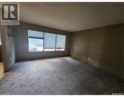 4pc Bathroom - 306 3rd Avenue W, Leader, SK S0N1H0 Photo 9