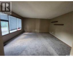 Family room - 306 3rd Avenue W, Leader, SK S0N1H0 Photo 8