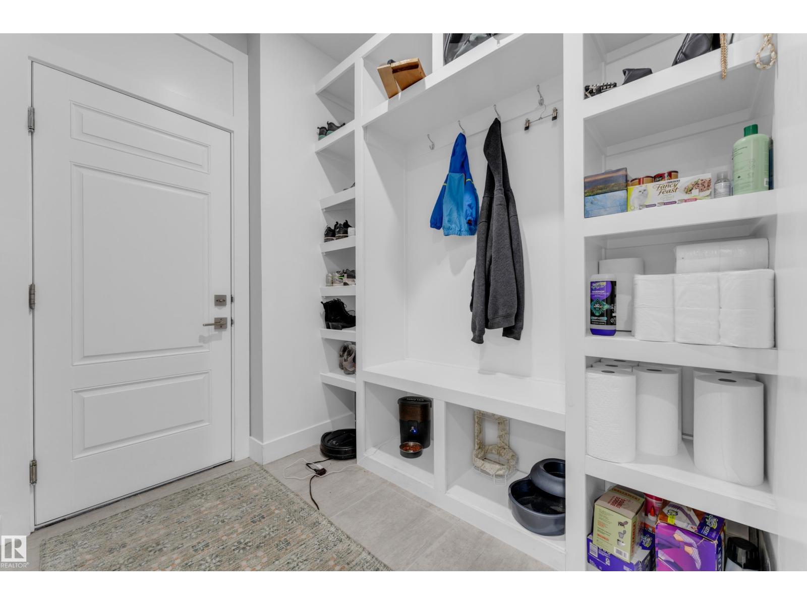 9 Lincoln CO, Stoneshire — photo 11 of 30: Property photo