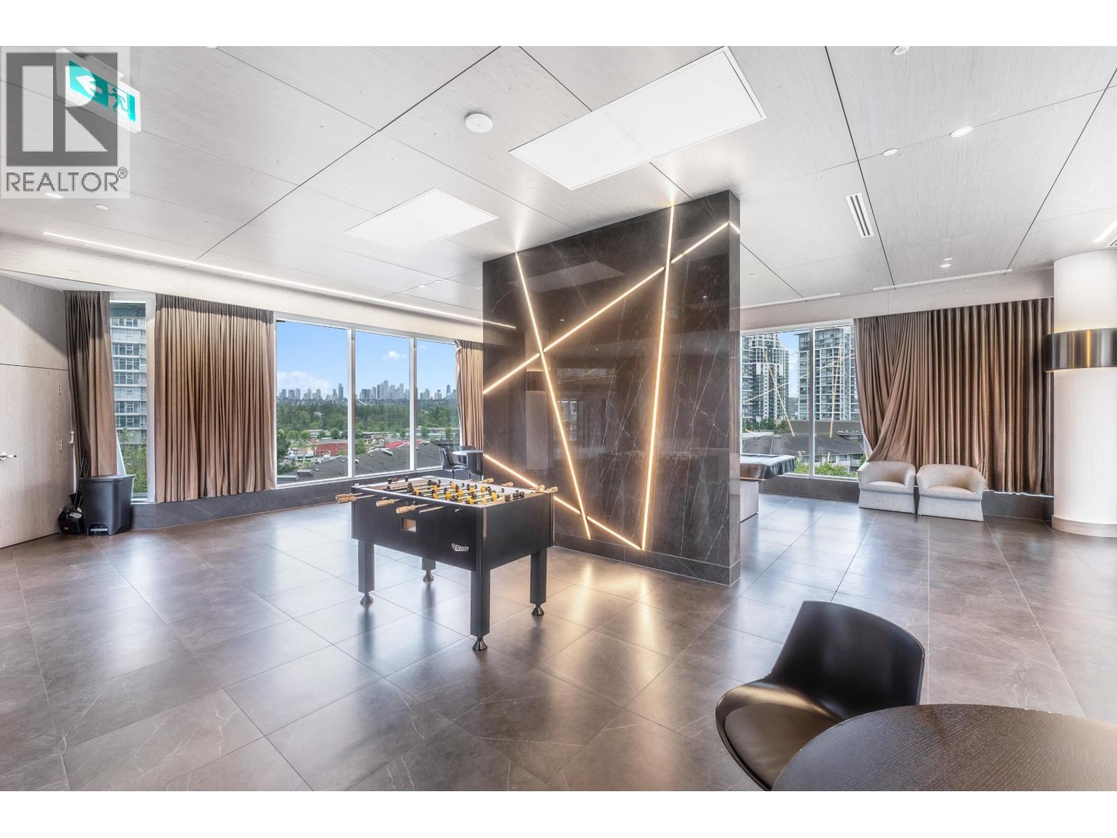 2410 4720 LOUGHEED HIGHWAY, Burnaby — photo 4