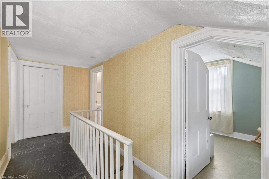 53 CAPRON Street - 15