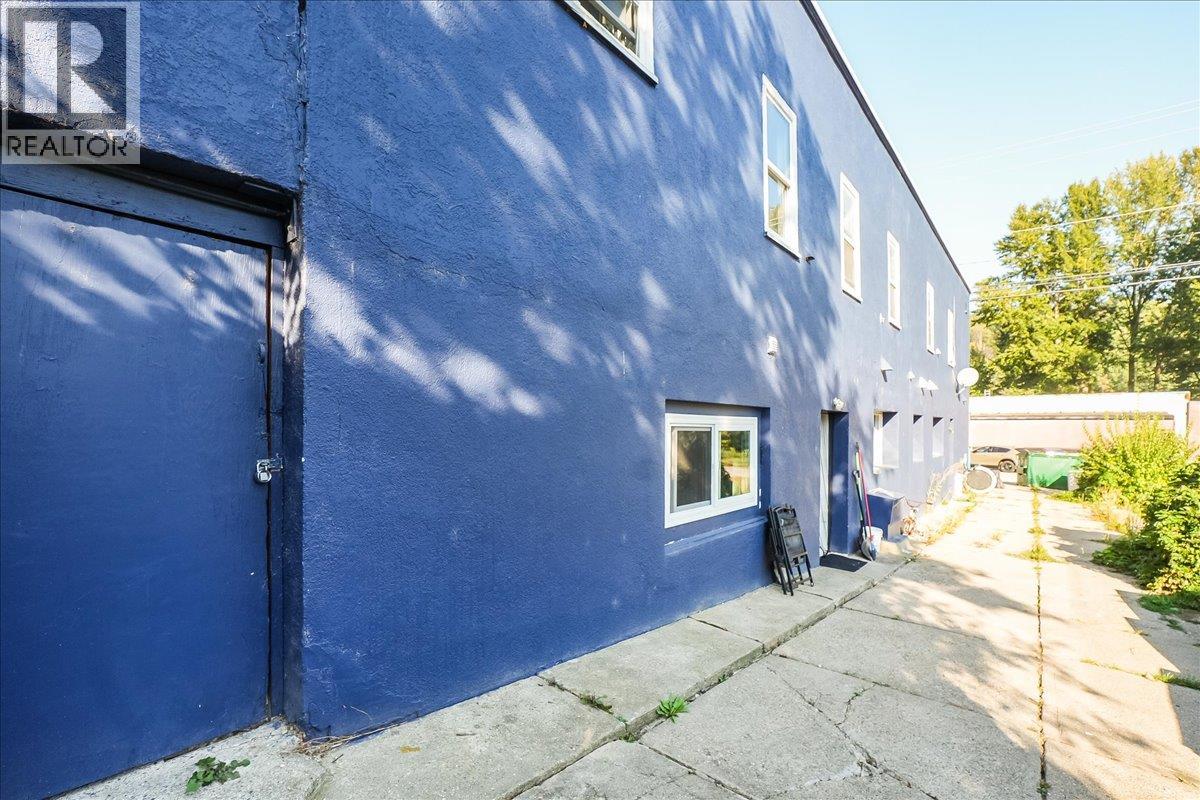 156 Haig Street, Warfield — photo 6