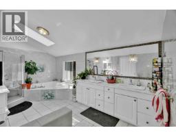 19500 River Road, Richmond, BC V6V1M3 Photo 12