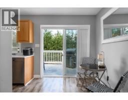 Dining nook - 672 Foster Dr, Parksville, BC V9P1A8 Photo 11