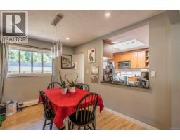 Kitchen - 877 Hutchinson Rd, Cobble Hill, BC V0R1L0 Photo 7