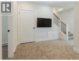 3 1830 Allenby St, Saanich, BC V8R3B7 Photo 16