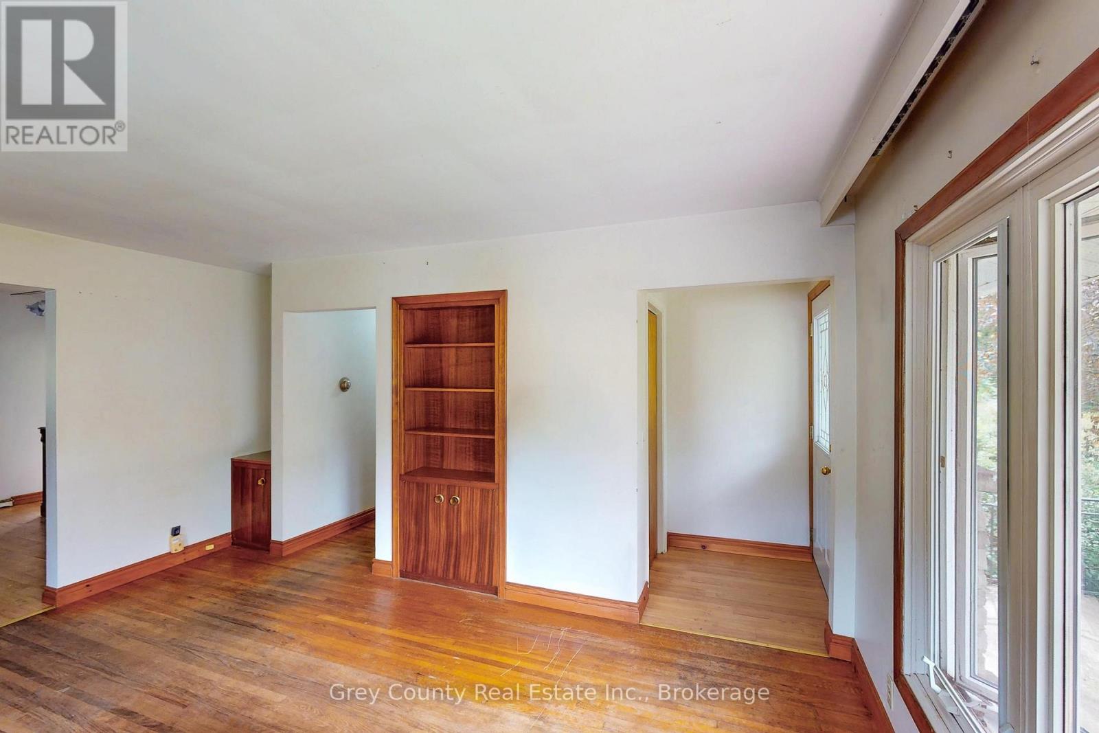 235341 GREY 13 ROAD - 11