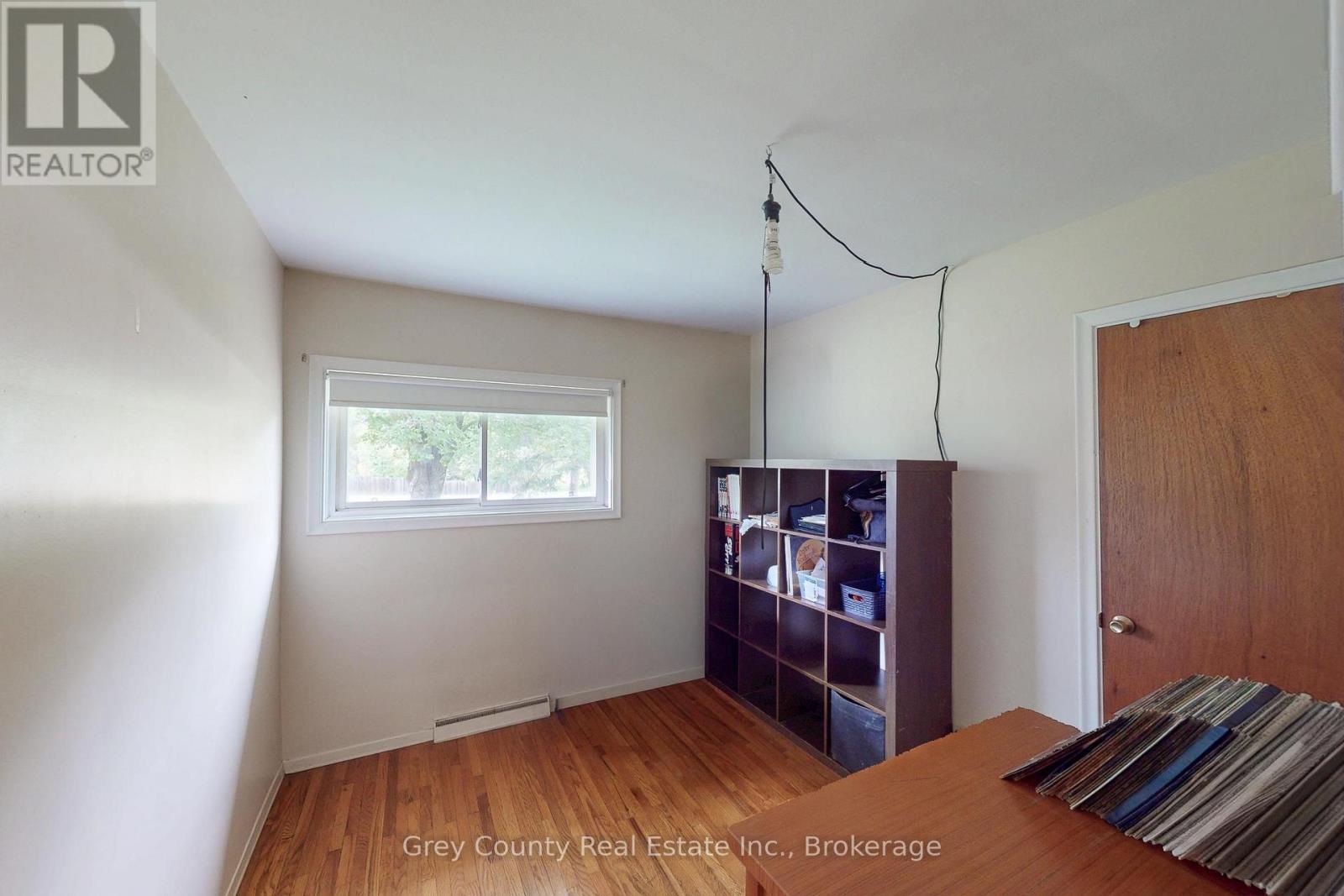 235341 GREY 13 ROAD - 22