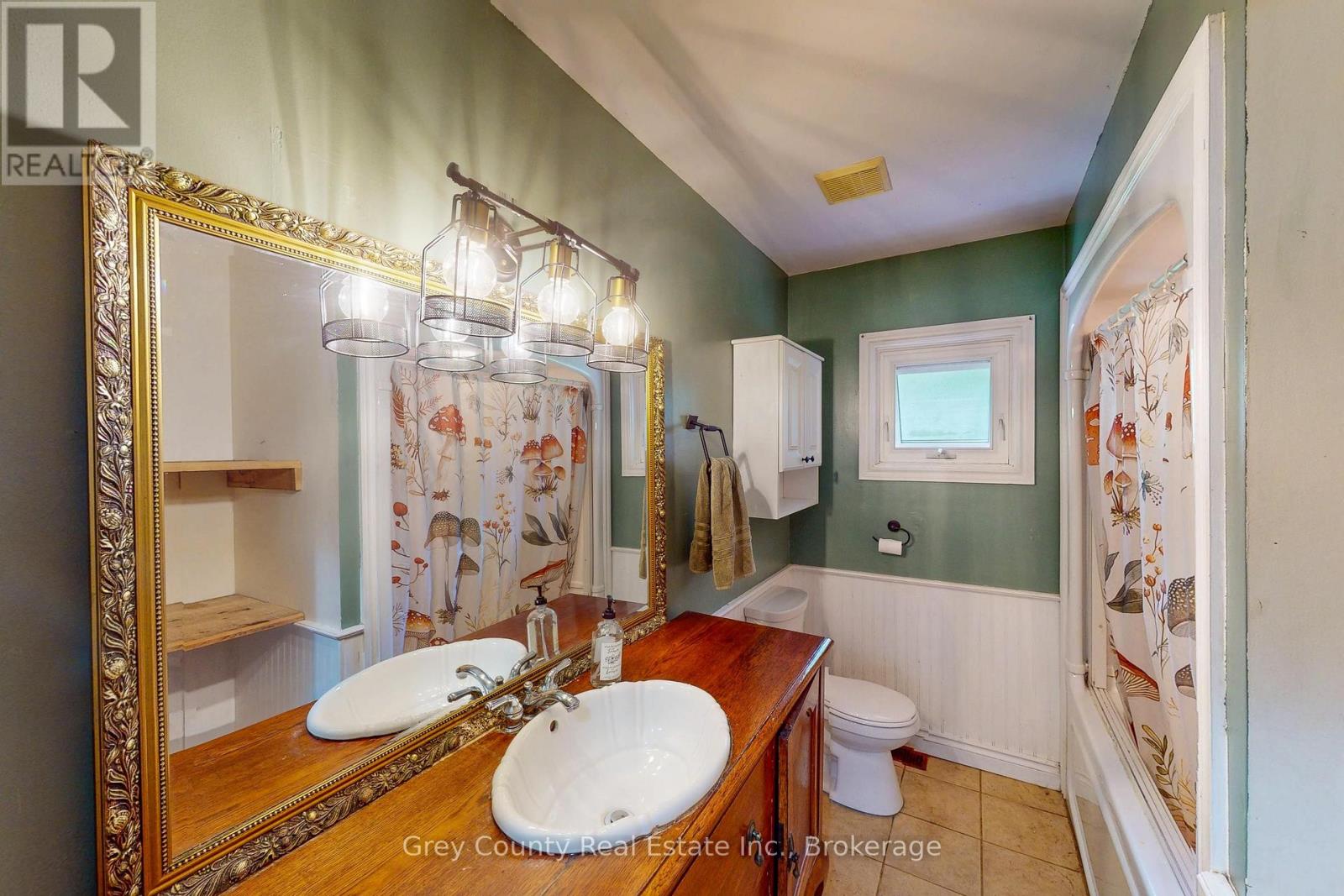 235341 GREY 13 ROAD - 23