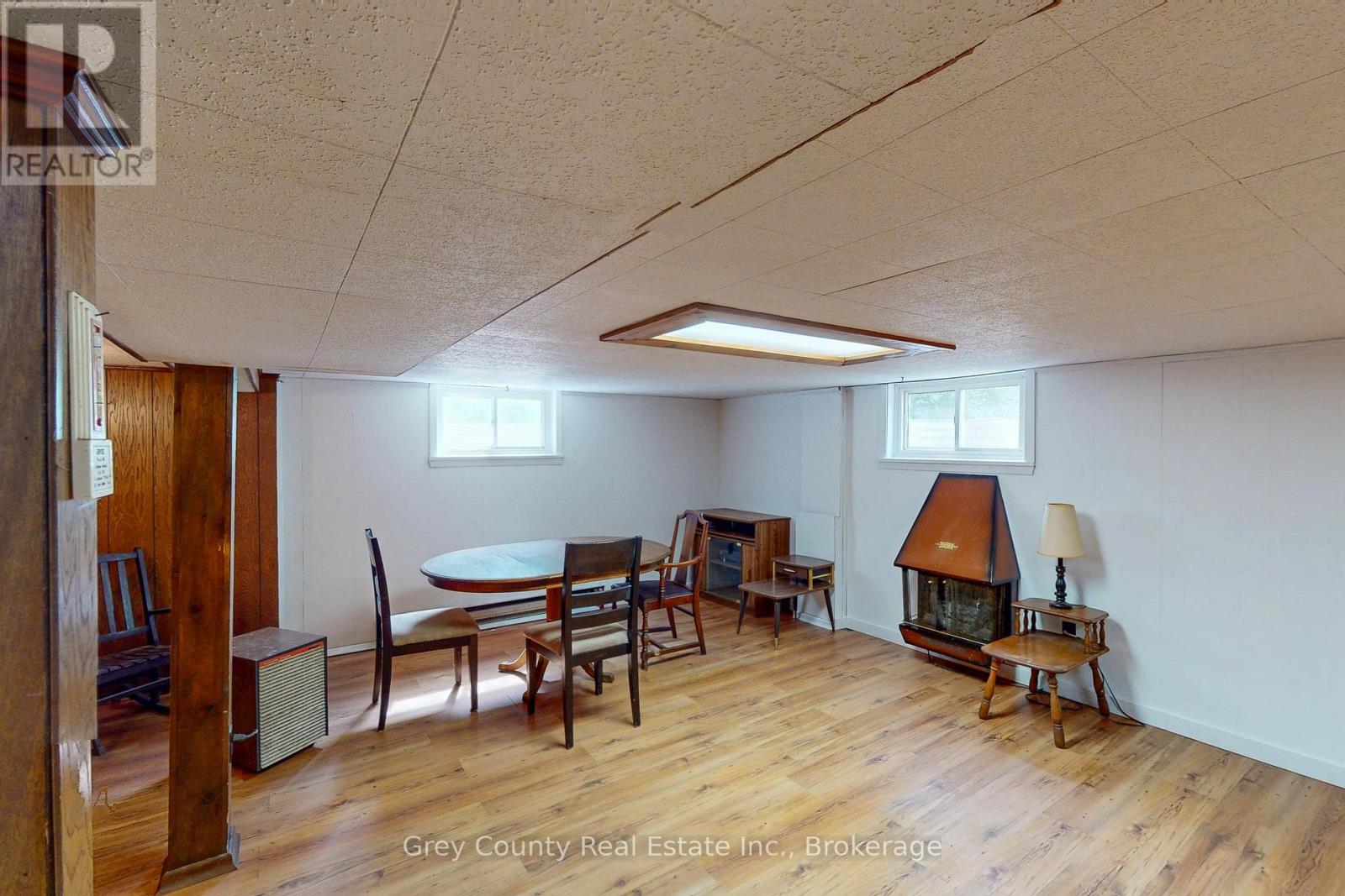 235341 GREY 13 ROAD - 26