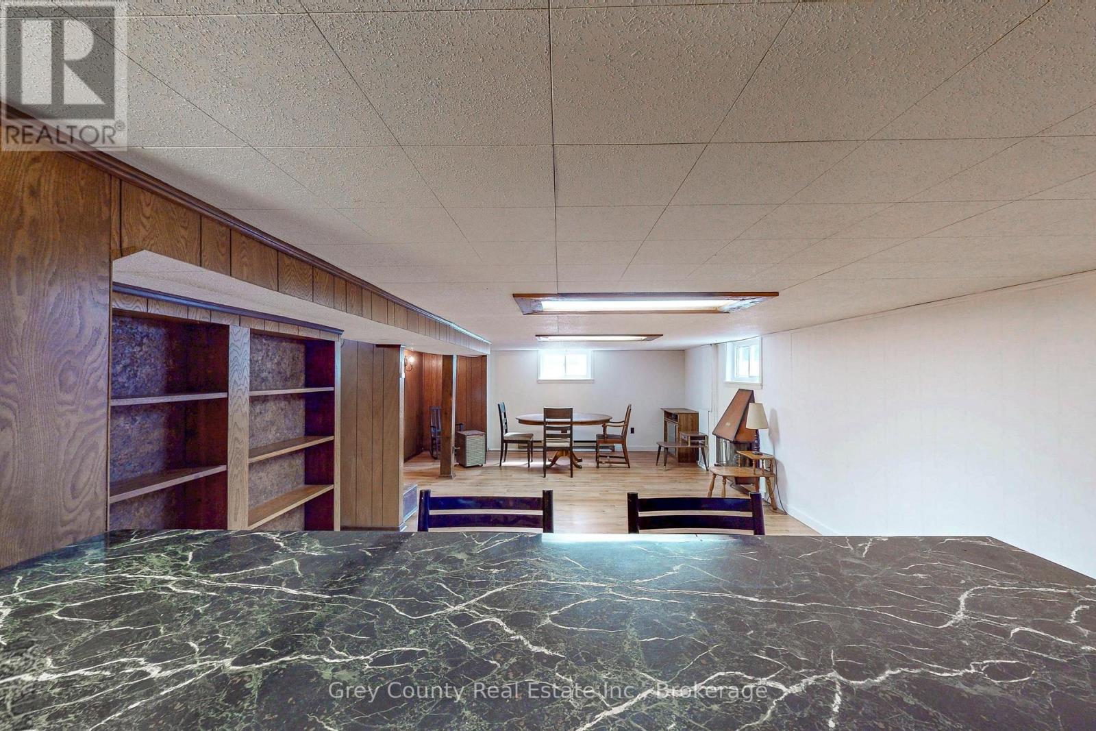 235341 GREY 13 ROAD - 30