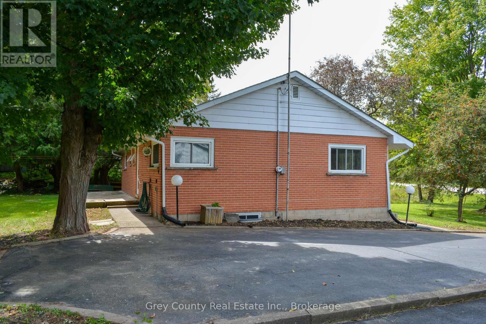 235341 GREY 13 ROAD - Image 35