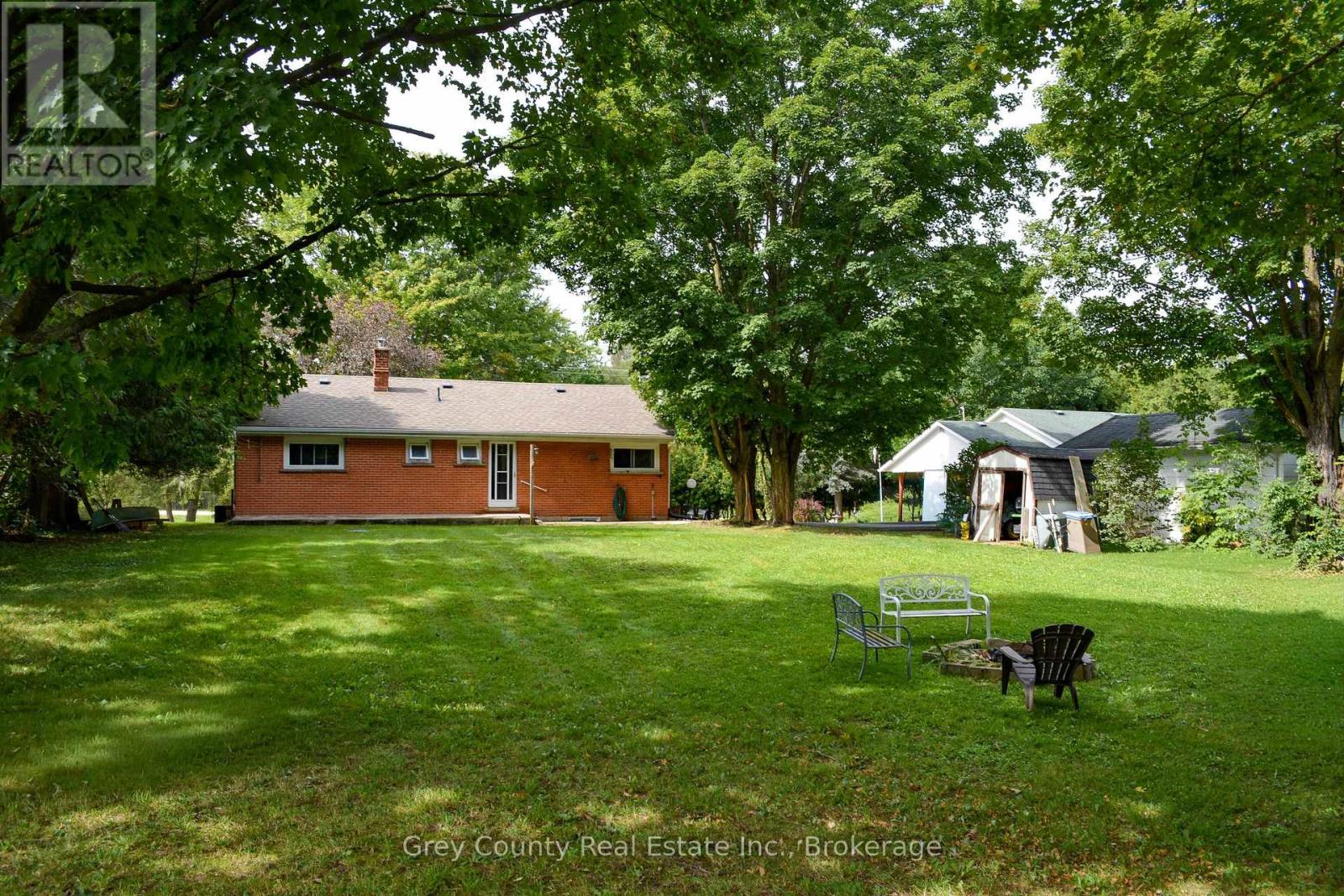 235341 GREY 13 ROAD - 36