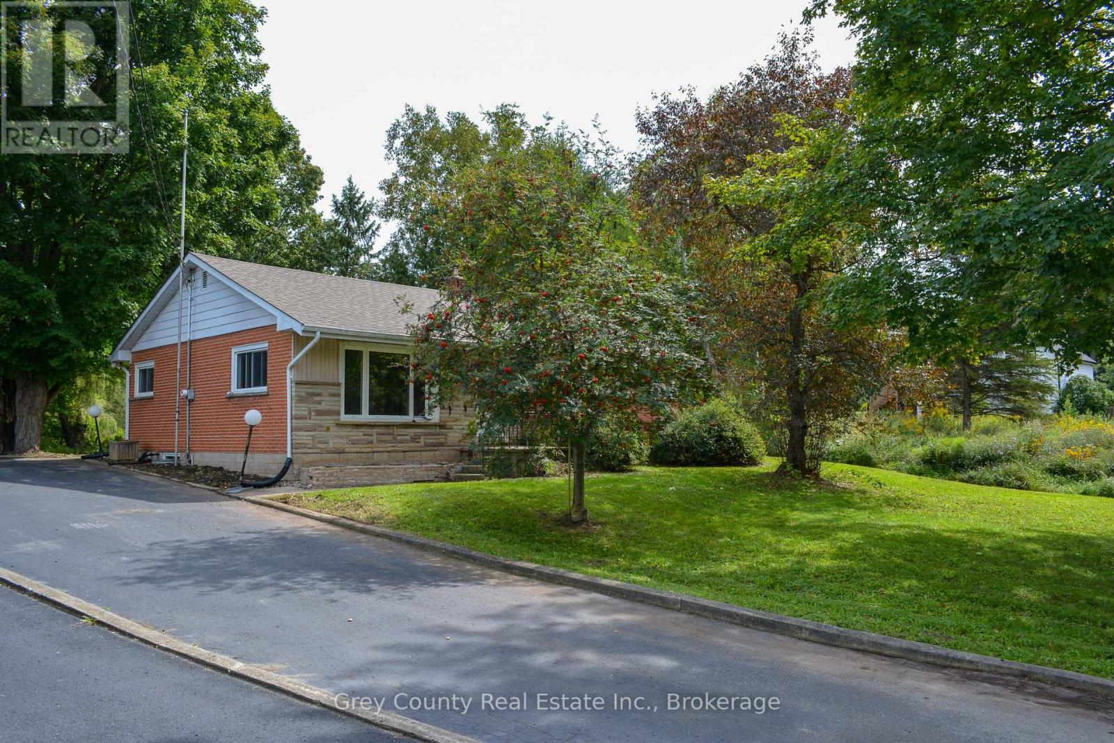 235341 GREY 13 ROAD - 5